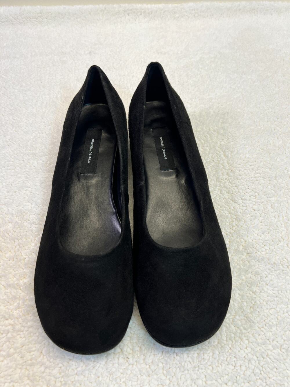 Spiegel Details Womens Flats Leather Black